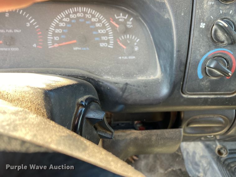 image for item DL7078 2002 Dodge Ram 3500  flatbed pickup truck