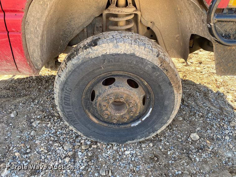 image for item DL7078 2002 Dodge Ram 3500  flatbed pickup truck