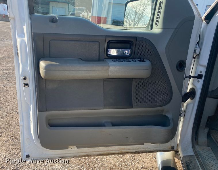 image for item DL7109 2007 Ford F150  SuperCrew pickup truck