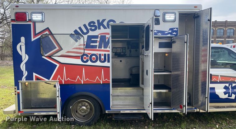 image for item DL7112 2012 Ford F450 Super Duty  ambulance