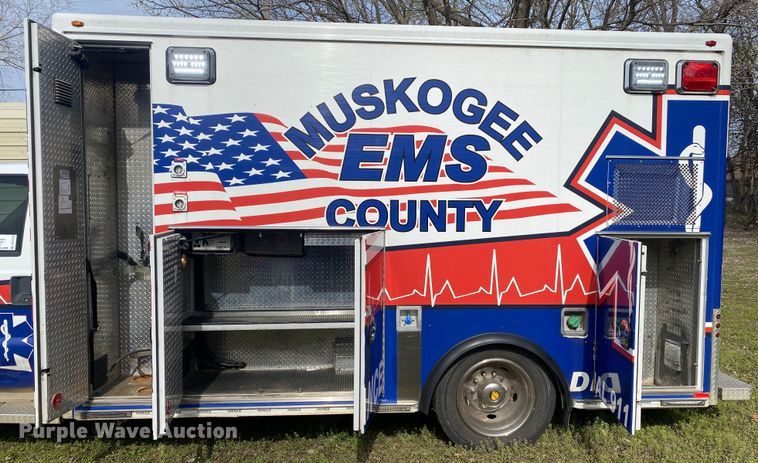 image for item DL7112 2012 Ford F450 Super Duty  ambulance