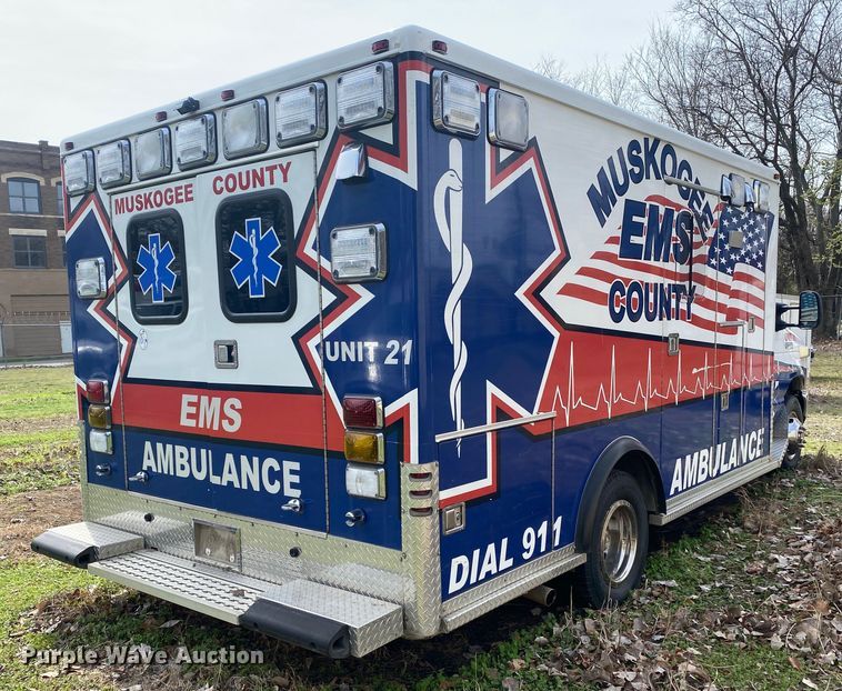 image for item DL7113 2016 Ford E450 Super Duty  ambulance