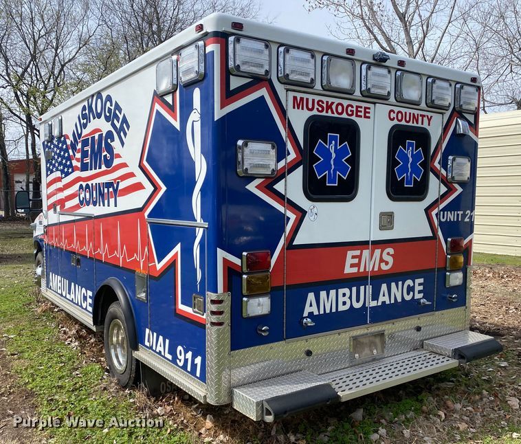 image for item DL7113 2016 Ford E450 Super Duty  ambulance