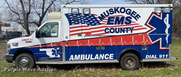 image for item DL7113 2016 Ford E450 Super Duty  ambulance