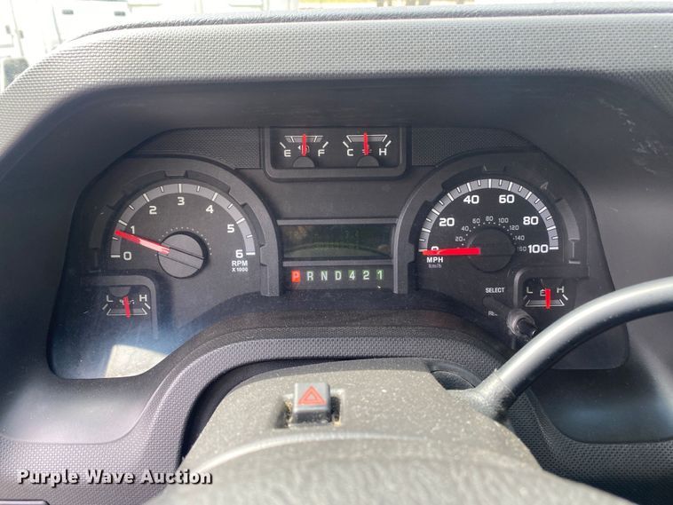 image for item DL7113 2016 Ford E450 Super Duty  ambulance