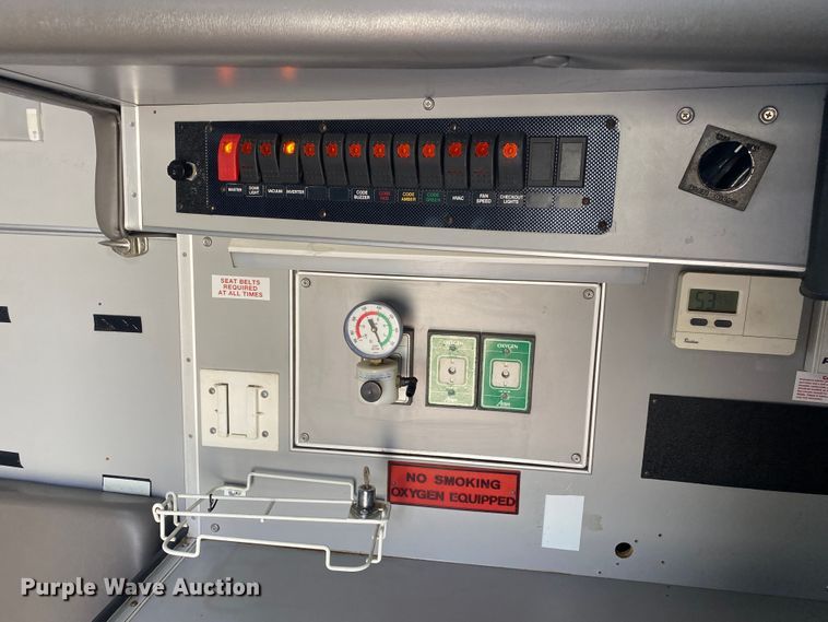 image for item DL7113 2016 Ford E450 Super Duty  ambulance