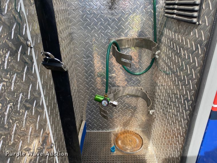 image for item DL7113 2016 Ford E450 Super Duty  ambulance