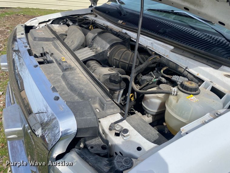 image for item DL7113 2016 Ford E450 Super Duty  ambulance