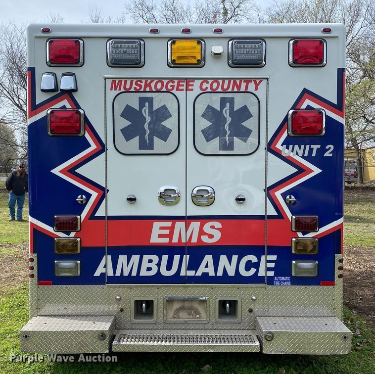 image for item DL7114 2017 Ford E450 Super Duty  ambulance