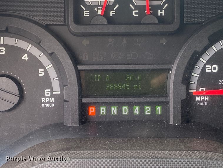 image for item DL7114 2017 Ford E450 Super Duty  ambulance