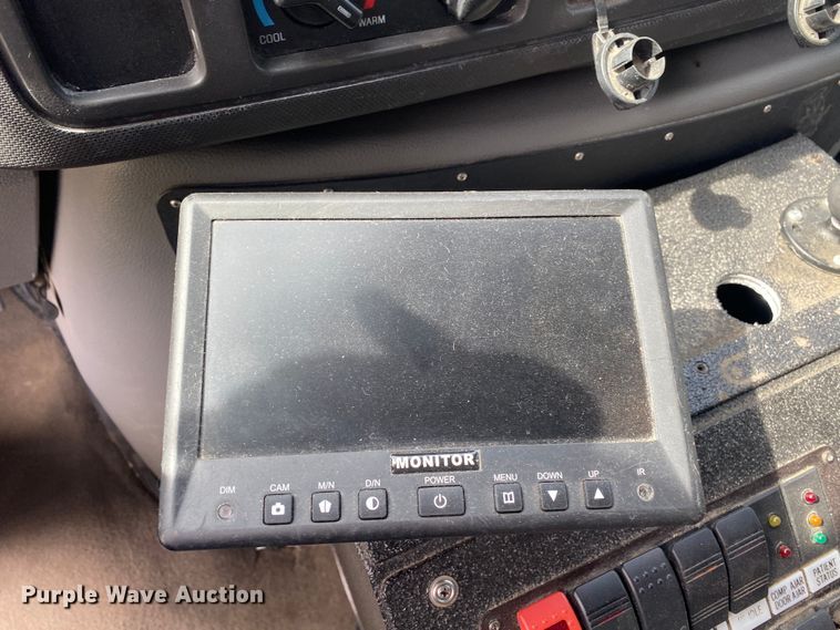 image for item DL7114 2017 Ford E450 Super Duty  ambulance