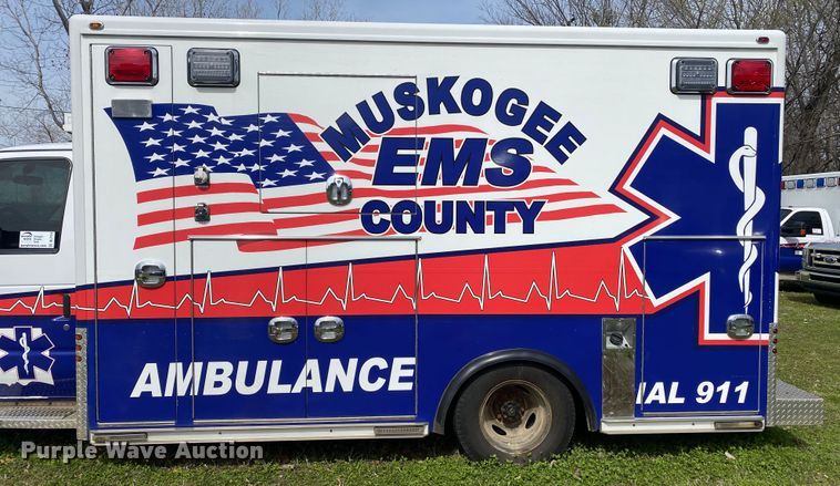 image for item DL7114 2017 Ford E450 Super Duty  ambulance