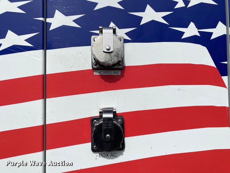 image for item DL7114 2017 Ford E450 Super Duty  ambulance