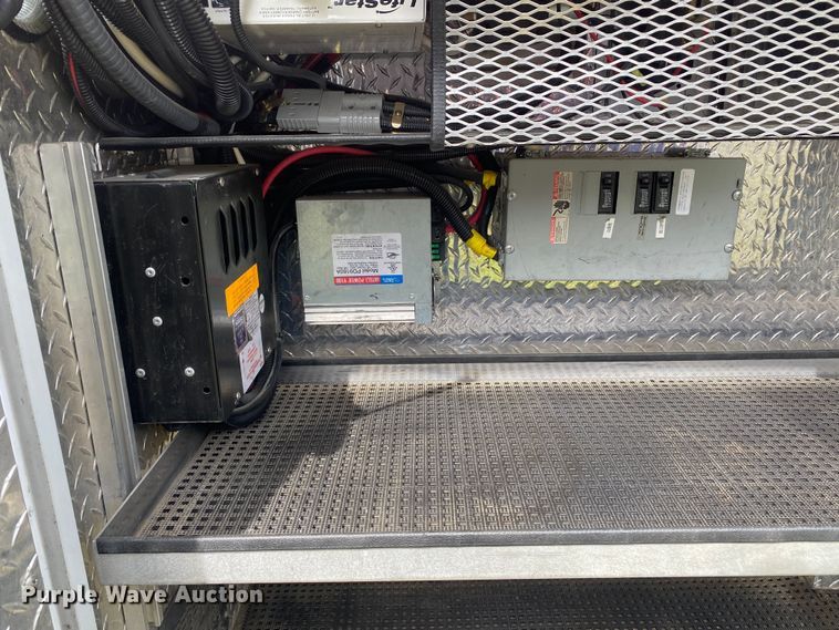 image for item DL7114 2017 Ford E450 Super Duty  ambulance