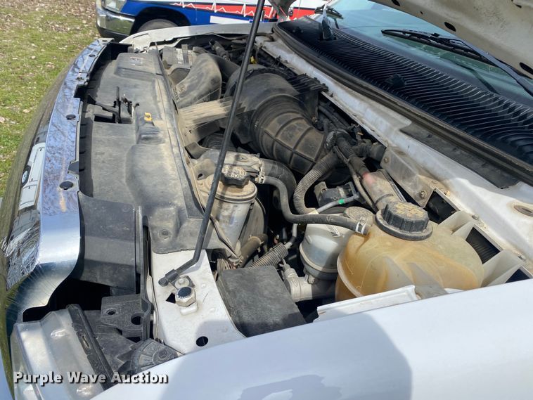 image for item DL7114 2017 Ford E450 Super Duty  ambulance