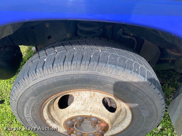 image for item DL7114 2017 Ford E450 Super Duty  ambulance