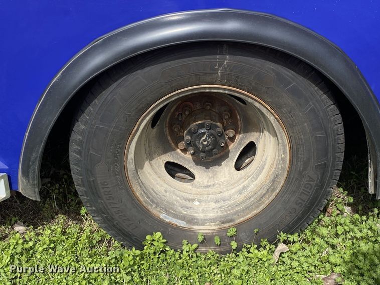 image for item DL7114 2017 Ford E450 Super Duty  ambulance