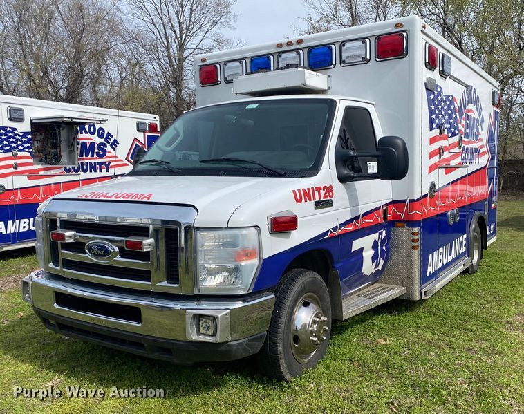 image for item DL7115 2017 Ford E450 Super Duty  ambulance