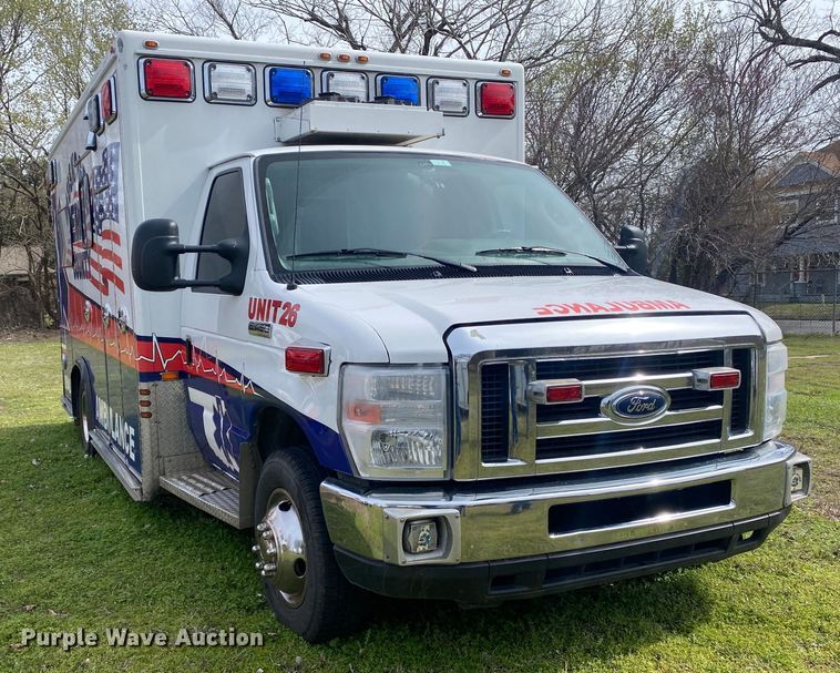 image for item DL7115 2017 Ford E450 Super Duty  ambulance