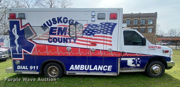 image for item DL7115 2017 Ford E450 Super Duty  ambulance