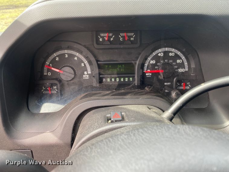 image for item DL7115 2017 Ford E450 Super Duty  ambulance