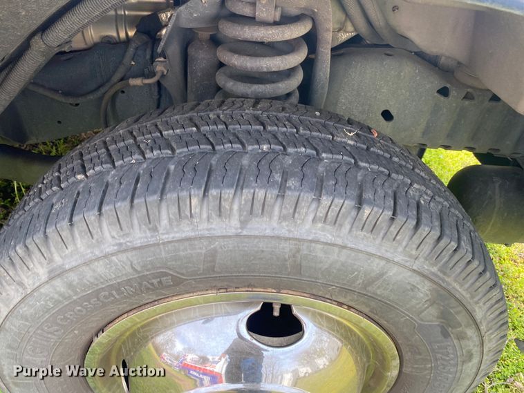 image for item DL7115 2017 Ford E450 Super Duty  ambulance