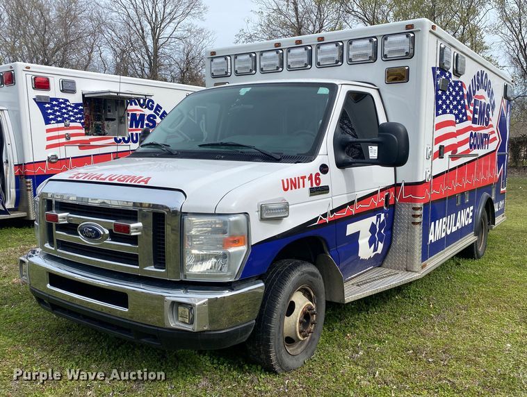 image for item DL7116 2017 Ford E450 Super Duty  ambulance