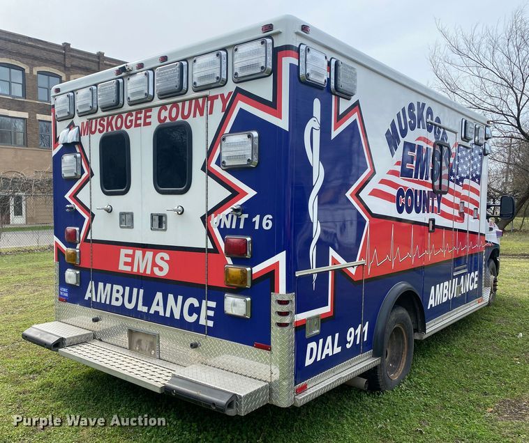 image for item DL7116 2017 Ford E450 Super Duty  ambulance
