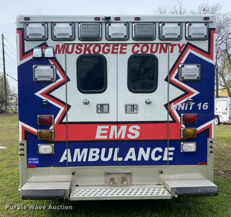 image for item DL7116 2017 Ford E450 Super Duty  ambulance
