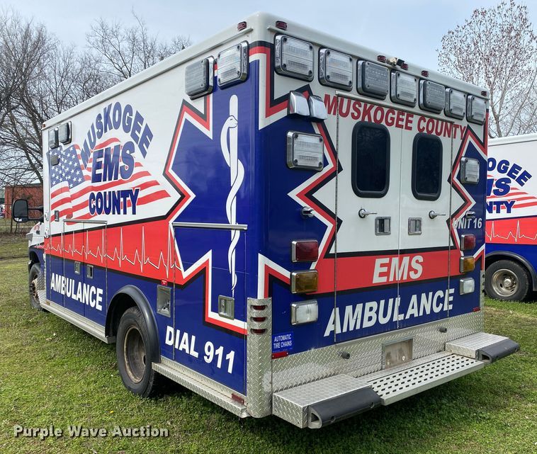 image for item DL7116 2017 Ford E450 Super Duty  ambulance