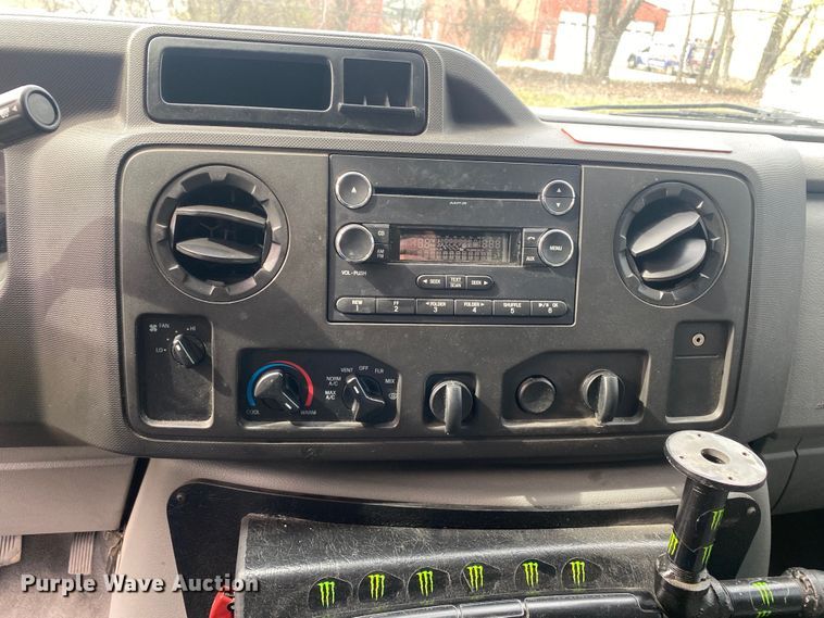 image for item DL7116 2017 Ford E450 Super Duty  ambulance