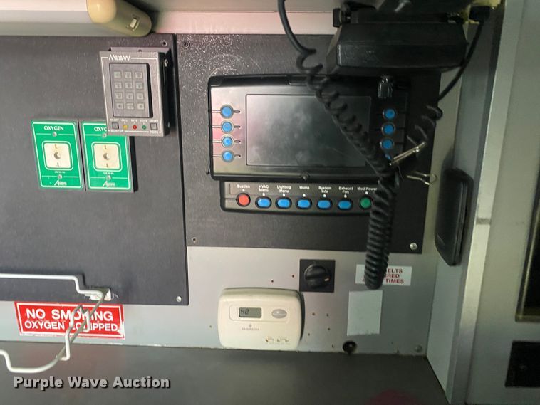 image for item DL7116 2017 Ford E450 Super Duty  ambulance