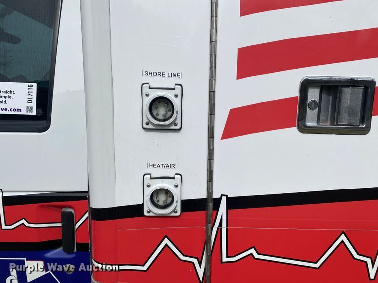 image for item DL7116 2017 Ford E450 Super Duty  ambulance