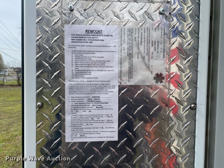 image for item DL7116 2017 Ford E450 Super Duty  ambulance