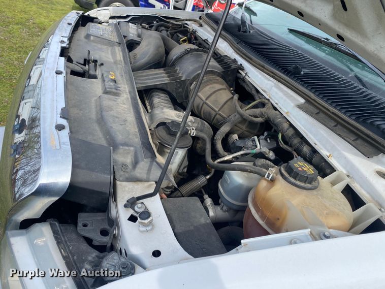 image for item DL7116 2017 Ford E450 Super Duty  ambulance