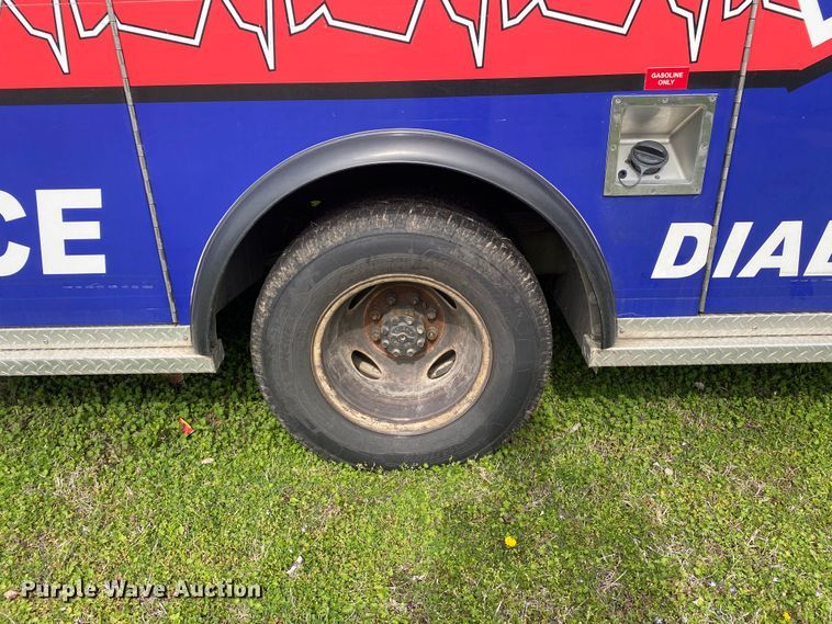 image for item DL7116 2017 Ford E450 Super Duty  ambulance