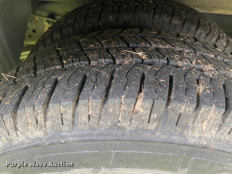 image for item DL7116 2017 Ford E450 Super Duty  ambulance