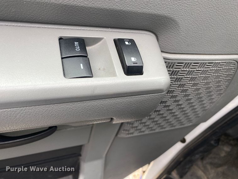 image for item DL7117 2017 Ford E450 Super Duty  ambulance