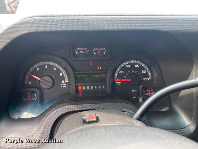 image for item DL7117 2017 Ford E450 Super Duty  ambulance