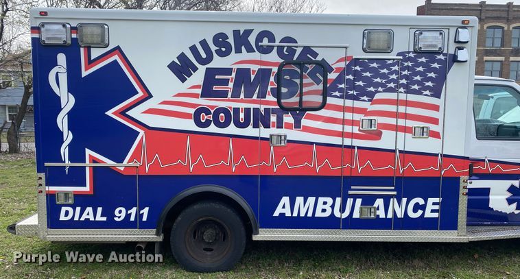 image for item DL7117 2017 Ford E450 Super Duty  ambulance