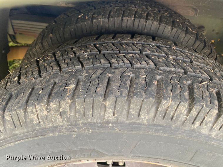 image for item DL7117 2017 Ford E450 Super Duty  ambulance