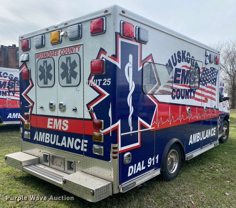 image for item DL7118 2017 Ford E450 Super Duty  ambulance