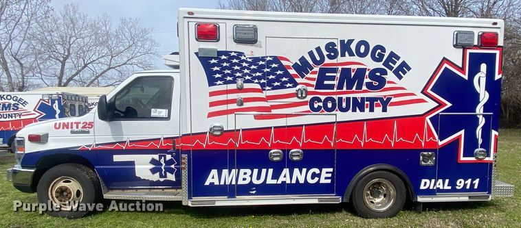 image for item DL7118 2017 Ford E450 Super Duty  ambulance