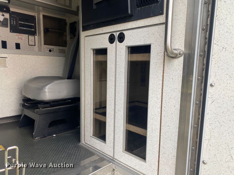 image for item DL7118 2017 Ford E450 Super Duty  ambulance