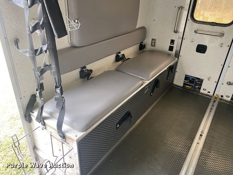 image for item DL7118 2017 Ford E450 Super Duty  ambulance