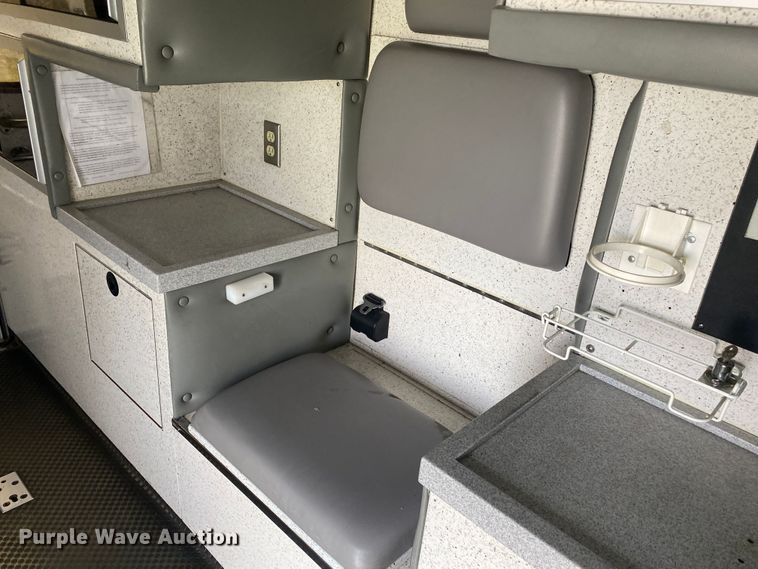 image for item DL7118 2017 Ford E450 Super Duty  ambulance