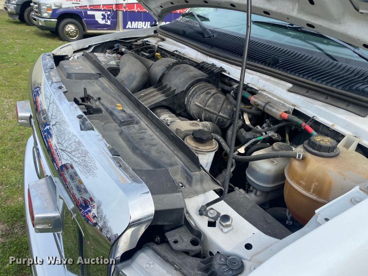 image for item DL7118 2017 Ford E450 Super Duty  ambulance