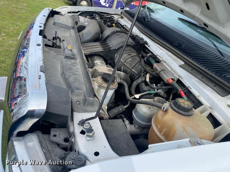 image for item DL7118 2017 Ford E450 Super Duty  ambulance