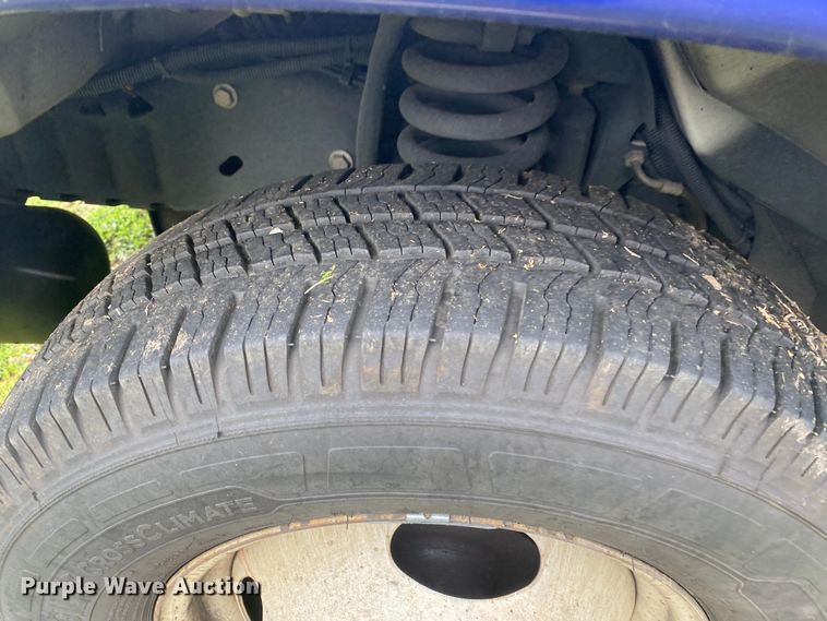 image for item DL7118 2017 Ford E450 Super Duty  ambulance