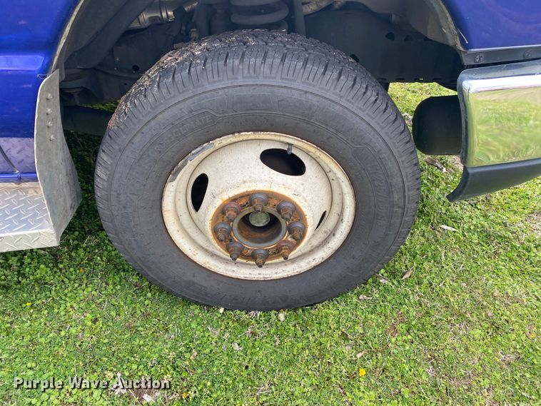 image for item DL7118 2017 Ford E450 Super Duty  ambulance